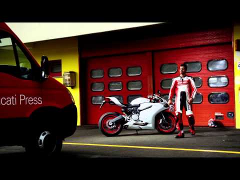 Ducati dévoile les premières photos de sa 899 Panigale