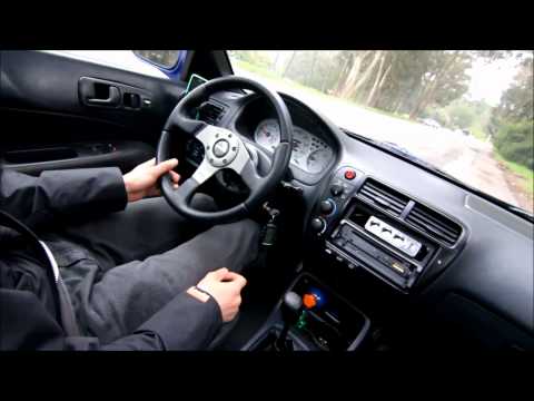 how to drive a manual car in traffic