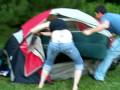 videos de Mattress squeezes into tent! Hilarious!