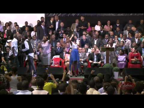 Família Weslley l 17 º Vigilhão da Celebrai l Ao Vivo (2013)