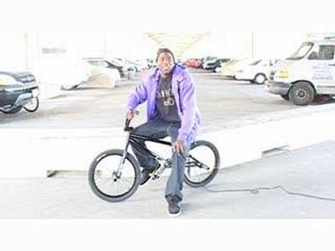 BMX BIKES TRICKS STUNTS CRASHES