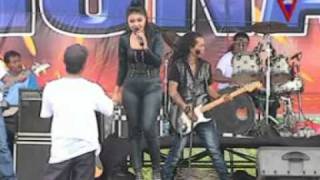 CAPING GUNUNG - NIKEN APRILIA by anggit_ghathan