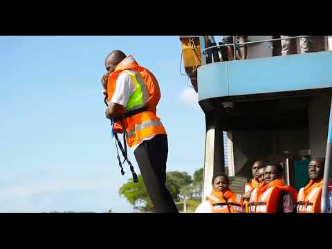 ABIRIA TAZAMA JINSI YA KUTUMIA BOYA LA KUJIOKOA AINA YA LIFE RAFT