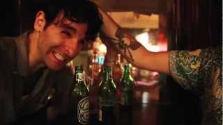 FREE Low Cut Connie Show!
