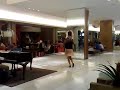 Monica dan�a por 20 reais no Rio Sul