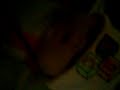 bebes kojiendo