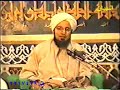 ضمن سلسلة التبيان الجلي لحقيقة الجفري علي . تقدم معنا الداعية علي الجفري يتهكم بأخوان له مسلمين ، ويفتري عليهم بأنهم يكسرون ويطمسون آثار النبي صلى الله عليه وسلم ، بل وأكثر من ذلك فإنه يوهم الناس بأنهم يمنعون التبرك بآثار النبي صلى الله عليه وسلم ، ويقولون بأنه شرك ، والتبرك بآثاره أمر مجمع على جوازه ، بل وعلى استحبابه عند جميع المسلمين ، وفوق هذا الافتراء ، يكذب الجفري على صحيح البخاري ويقول بأن ابن عمر رضي الله عنهما كان يتمسح برمانة المسجد كما في صحيح البخاري ، وصحيح البخاري إخواني بين أيديكم فاحكموا بيننا ، ولا حول ولا قوة إلا بالله.