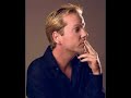 Kiefer Sutherland MV Kiefer Sutherland MV