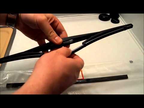 How to Replace the Wiper Blade Insert on a 2009 Honda Fit DX-A