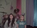 Taylor and Tori sing \"leave the pieces\"