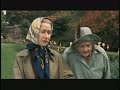 HELEN MIRREN PAINTS PORTRAIT OF THE QUEEN