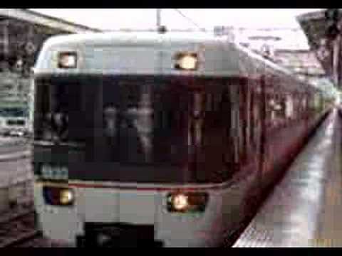 電車到着！(長野県松本駅)(20040718)