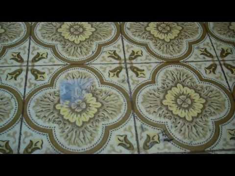 video-linktoworks-How to Quickly Remove Sticker Residue Off the Floor