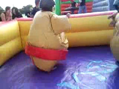 Katiee & Calvinn Sumo Wrestlin (: