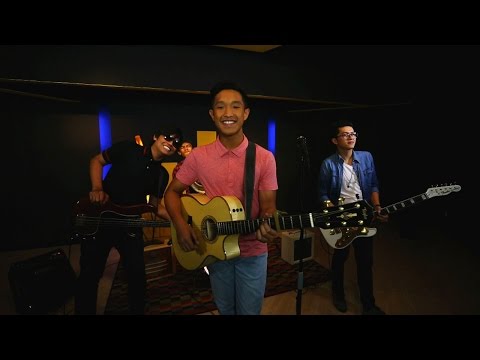Aziz Harun - Senyum (Official Music Video)