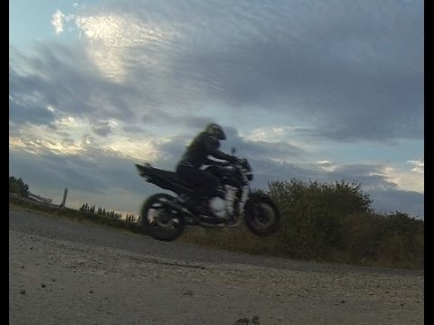 wheeling - Vais-je enfin y ariver ou pas !? Tu veux une suite à la série ? Alors Pouce vert :D mouhahaha ! Le record à était explosé, fracassé et atomiséééé plus de 118...