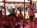 celinho da copa lord, acompanhado pelo grupo n�mero baixo, no restaurante pra�a 11, dia 2 de dezembro de 2007, dia nacional do samba, comemorado pela primeira vez em s�o jos� (sc), organizado pela associa��o dos sambistas da grande florian�polis.
celinho cantando samba pr�prio, dividindo a faixa com mar�al do samba.

v�deo avermelhado, porque a lona que cobre a roda � vermelha.