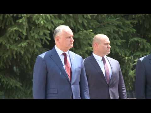 Președintele Republicii Moldova l-a prezentat pe noul ministru al Apărării efectivului instituției