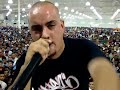 kran en vivo en el car show cantando acento violento