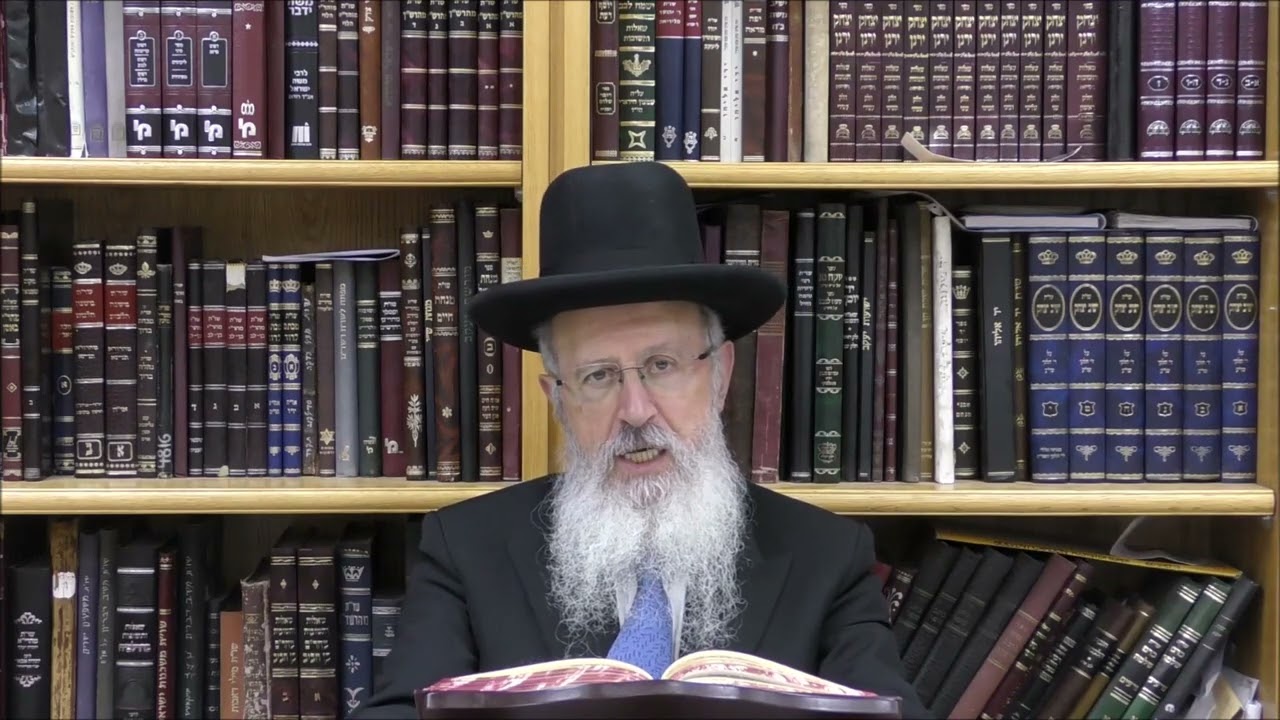 הגאון הרב אברהם יוסף שליט"א כמה אור צריך בנר כדי לברך את ברכת בורא מאורי האש בהבדלה