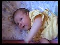 Manuela troca de fralda.AVI