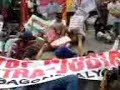 MANILA, Philippines--Rallyists at the EDSA Shrine commemorate the first people power revolt that toppled dictator Ferdinand Marcos.

Video taken by INQUIRER.net reporter Thea Alberto on Feb. 23, 2007.