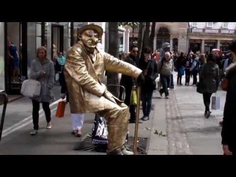 The Floating and Levitating Man. TRICK REVEALED !!! London. Street Performer