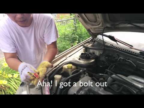 Replacing an alternator of 1995 Mazda Protege