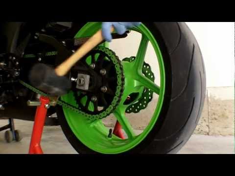 how to remove zx6r front wheel