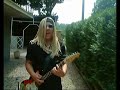 c'est encore grace a ce petit appareil foto qu'on vous a fait ce montage qui met en scene le groupe des n'importenawaks dans leur clip de sacr� charlemagne par obdurate