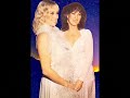 Swedish Christmas Song (The two leading ladies of ABBA!)