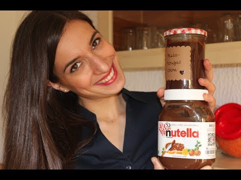 nutella - Selbst gemachtes Nutella / Nutella Rezept: http://sallystortenwelt.blogspot.de/2012/03/nutella-leer-und-nun.html In diesem Video zeige ich euch wie man Nutel...