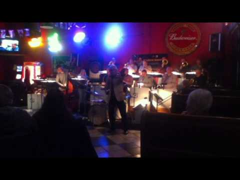 Johnny Ginger Sings Mack the Knife