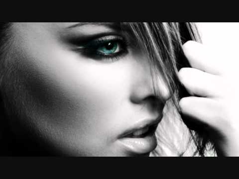 Adam Tas feat. Monika- Miles Away(L’ènigme Chillout)