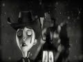 difficile de ne pas penser � l'univers de tim burton (tr�s proche de celui du groupe) dans ce (sublime) clip de dionysos ... son r�alisateur (st�phane berla) a un sacr� talent, �a cr�ve les yeux !

... extrait de monsters in love