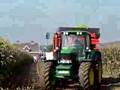 John Deere 7530 met Deroo vierasser