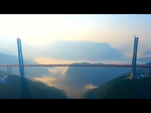 Beipanjiang, el puente más alto del mundo 