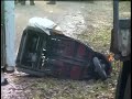 Scootmobieler overlijdt na botsing met vrachtwagen Scootmobieler overlijdt na botsing met vrachtwagen