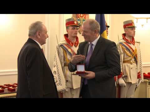 Președintele Nicolae Timofti a acordat distincții de stat unui grup de cetățeni