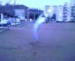 Allan salto sur place