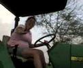 en el tractor