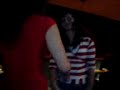 2006-08-26 La Arqueria. Ana y Bel bailando
