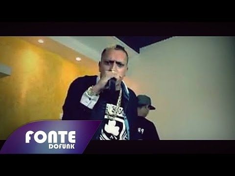 Bin - Clique aqui e se inscreva no canal : http://migre.me/hJdtI Download : Jaja disponibilizo Artista : MC BIN LADEN Musica : MEDLEY AO VIVO - BIN LADEN NAO MORREU DJ que produziu : Ian MPC ...