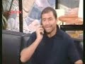 manuel encuentra a mia y pasan sus ultimos dias en galapagos