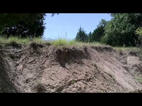 Watch RC Video: 'Losi LST2 Creek Bashing MMM Brushless'
