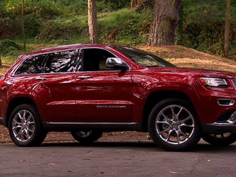 CNETTV - http://cnet.co/15qBehZ It's Jeep's version of the Land Rover, which means rugged and luxurious. Take a ride in our Editors' Choice, the 2014 Jeep Grand Chero...