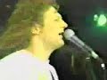 actuaci� de mudhoney al reading festival de 1992.
-into the drink.
-suck you dry.
-hate the police.