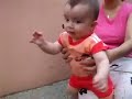 valen besa a martina