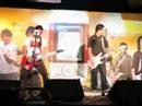 歷時三個月的Nokia Totally Music 在 2006/10/25 頒獎,這是第二名樂團--螺絲釘的表演!