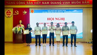 Chi cục Thuế khu vực Uông Bí - Quảng Yên khen thưởng và đối thoại với người nộp thuế